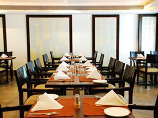 Moti Mahal Hotel And Restaurant دهرادون المظهر الخارجي الصورة